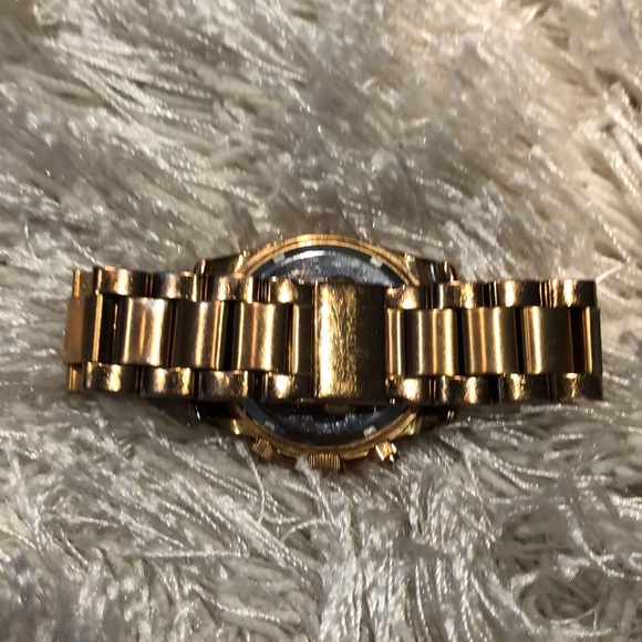 Rose Gold Michael Kors Watch: THE watch of 2012 - Picture 2 of 4